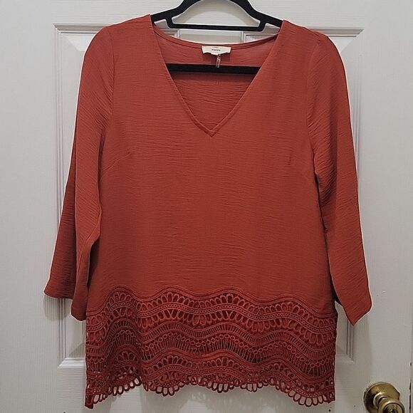 Entro 3/4 Sleeve Top - Picture 1 of 15